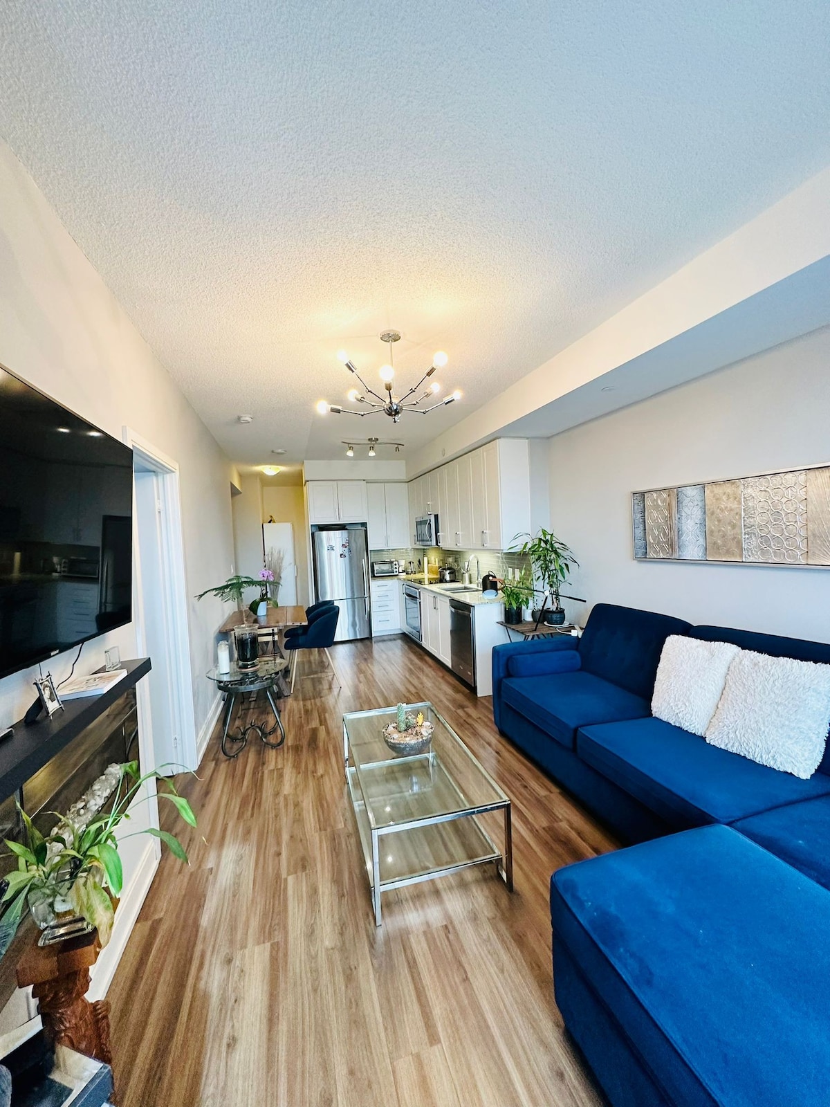 Modern 2-bedroom Condo