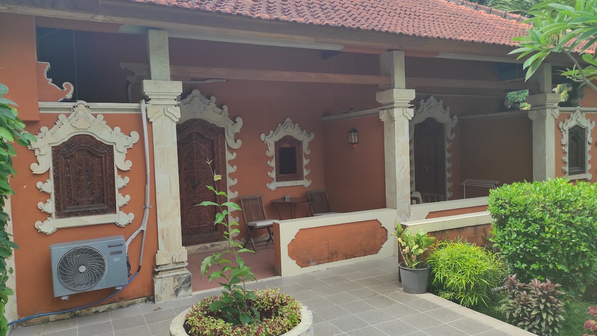 Keyani Bungalows Lovina Baliness Style