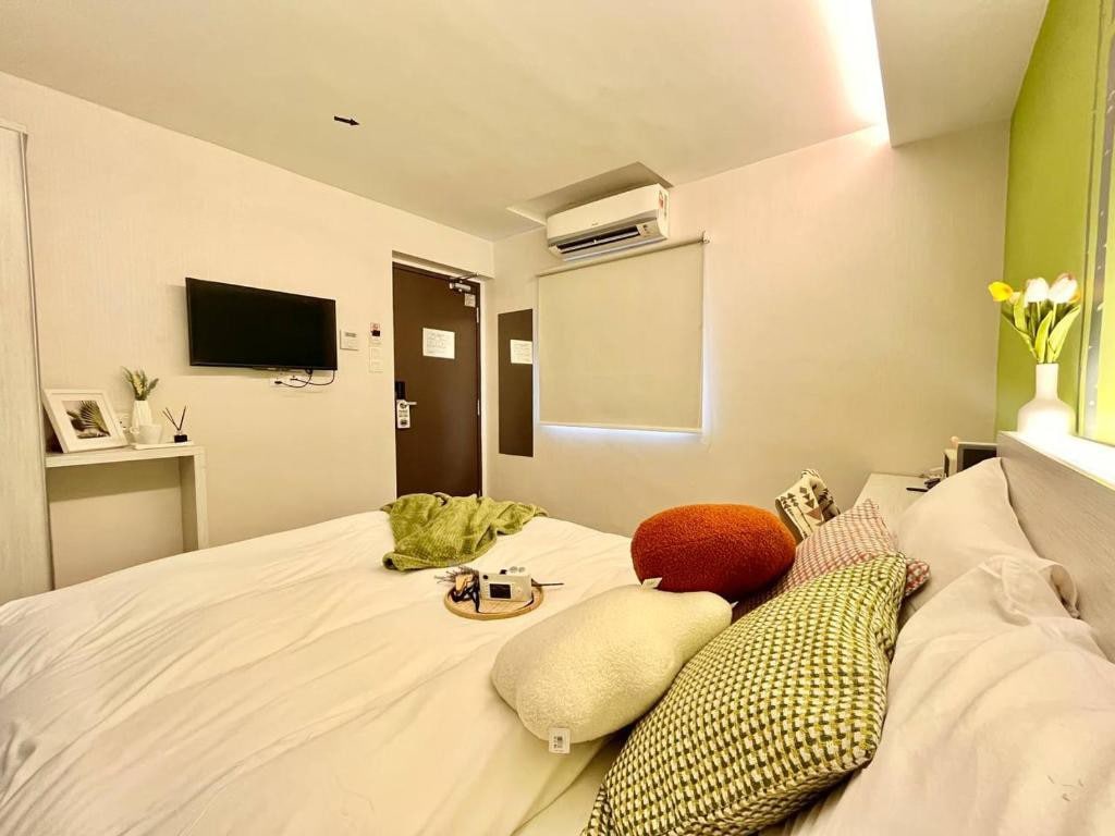 Maluri KL | Std Queen | Comfort Bedroom