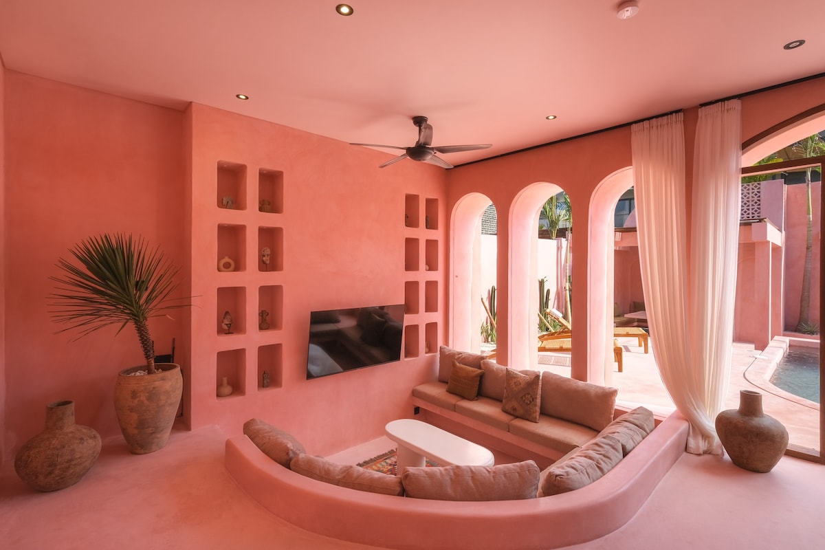 Brandnew Pink Heaven Villa in Canggu with Pool