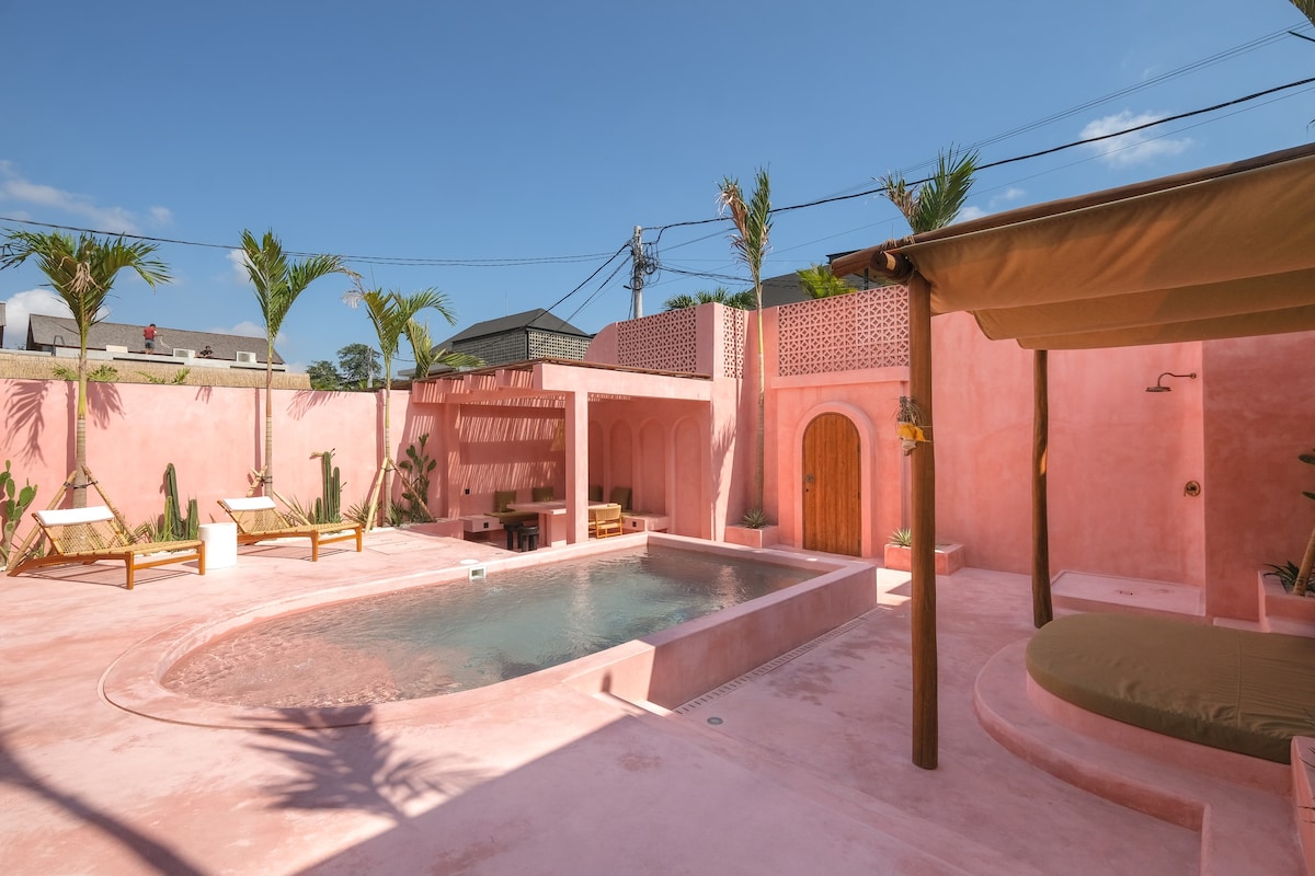 Brandnew Pink Heaven Villa in Canggu with Pool