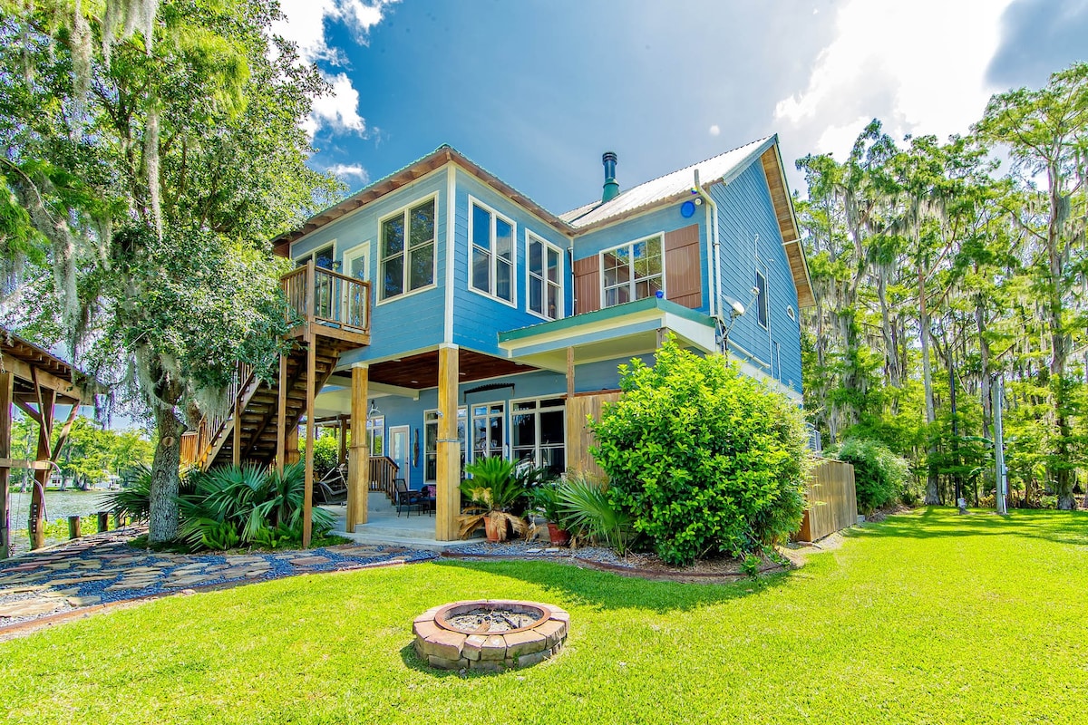 Ultimate 5BR Waterfront Bayou Getaway