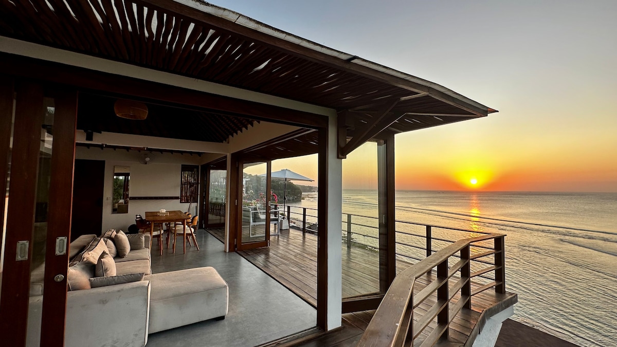 Beachfront Sunset Heaven Villa