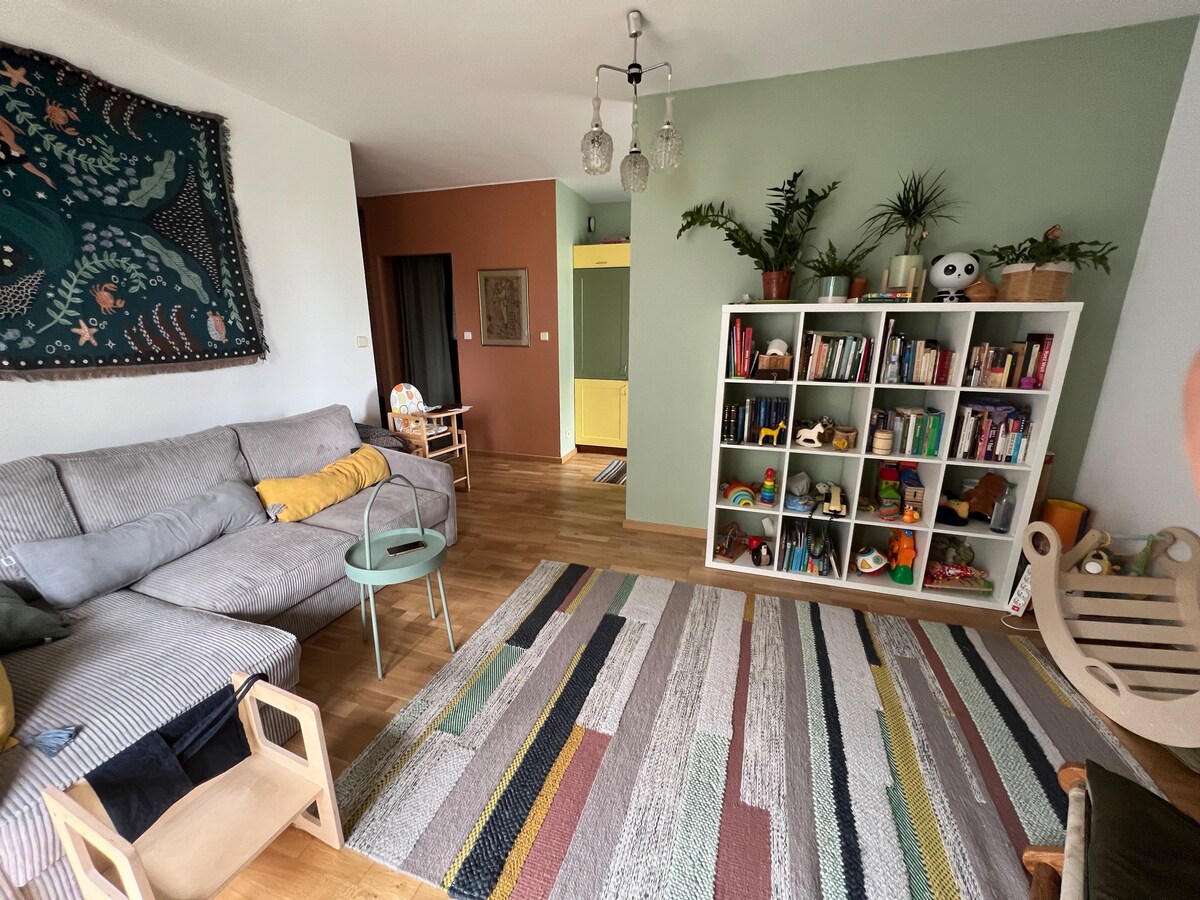 Cosy apartment Nila,12min by tram to the old town