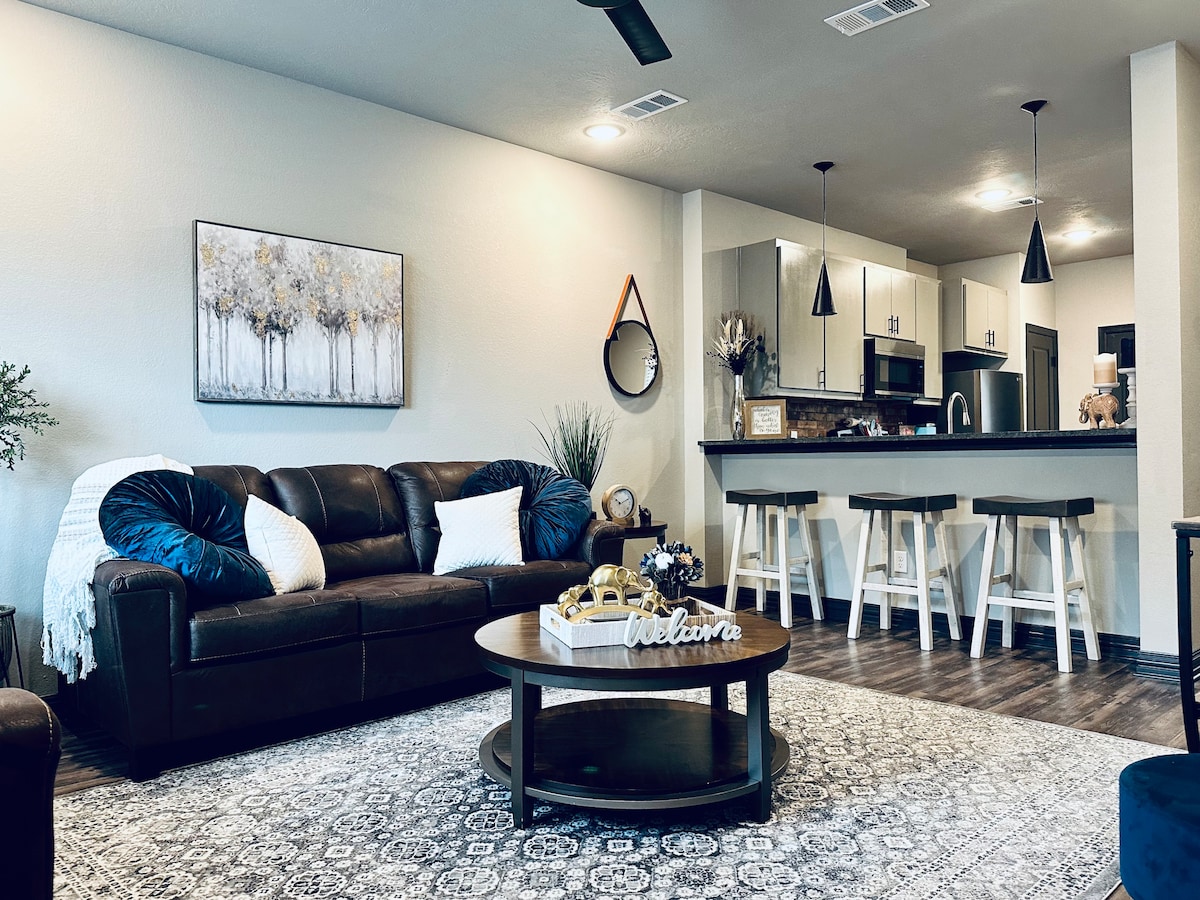 Stunning New Aggieland Condo 402