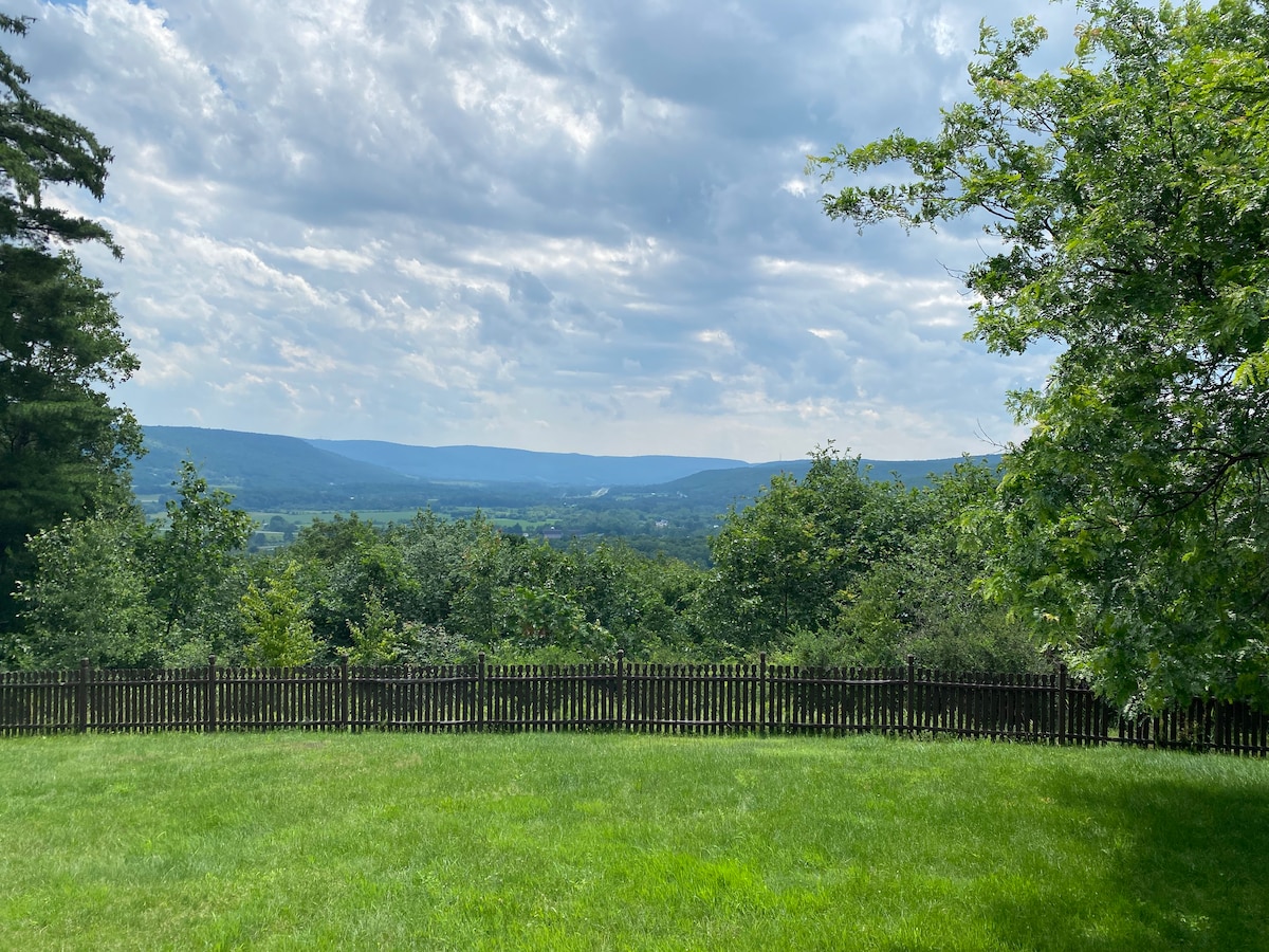 Valley View Estates Pool Home