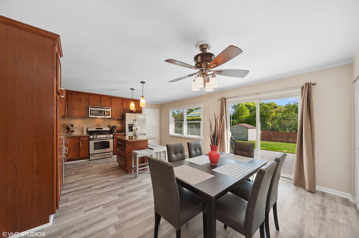 Single Family home/ Schaumburg