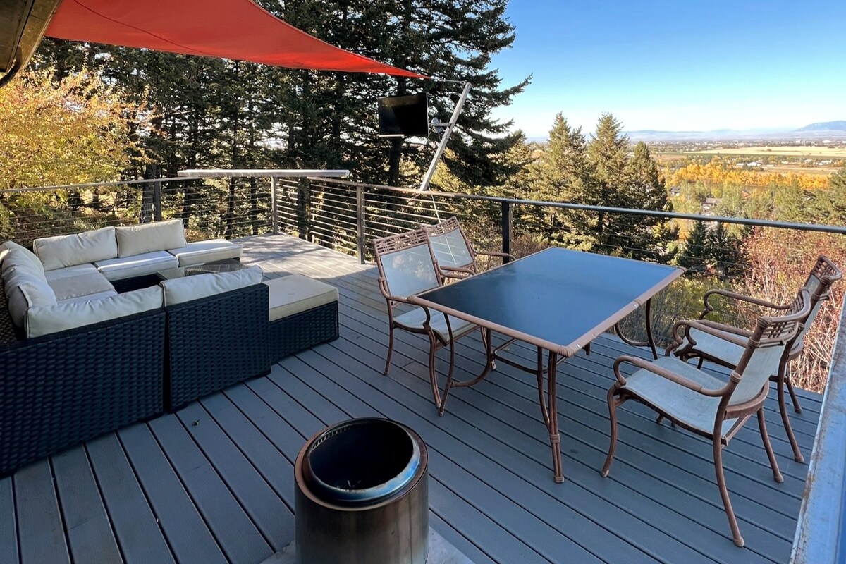 The Cabin at Leverich Canyon