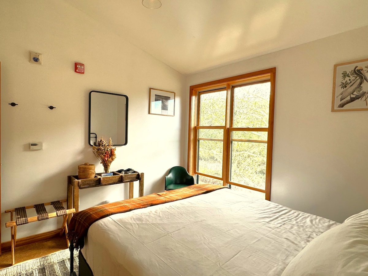 Limantour Lodge -标准双人床房，配备共用卫生间