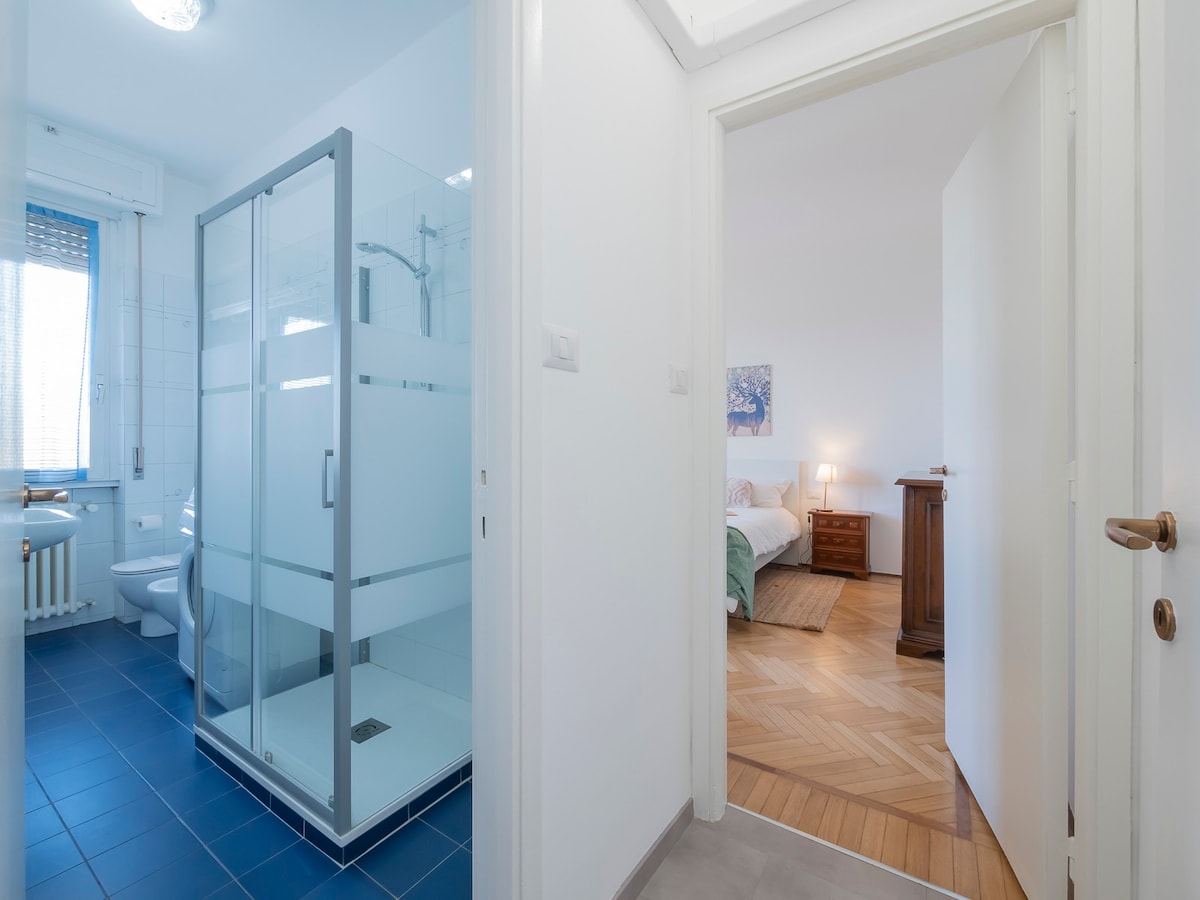 Newly renovated Apt - 20 min from Duomo