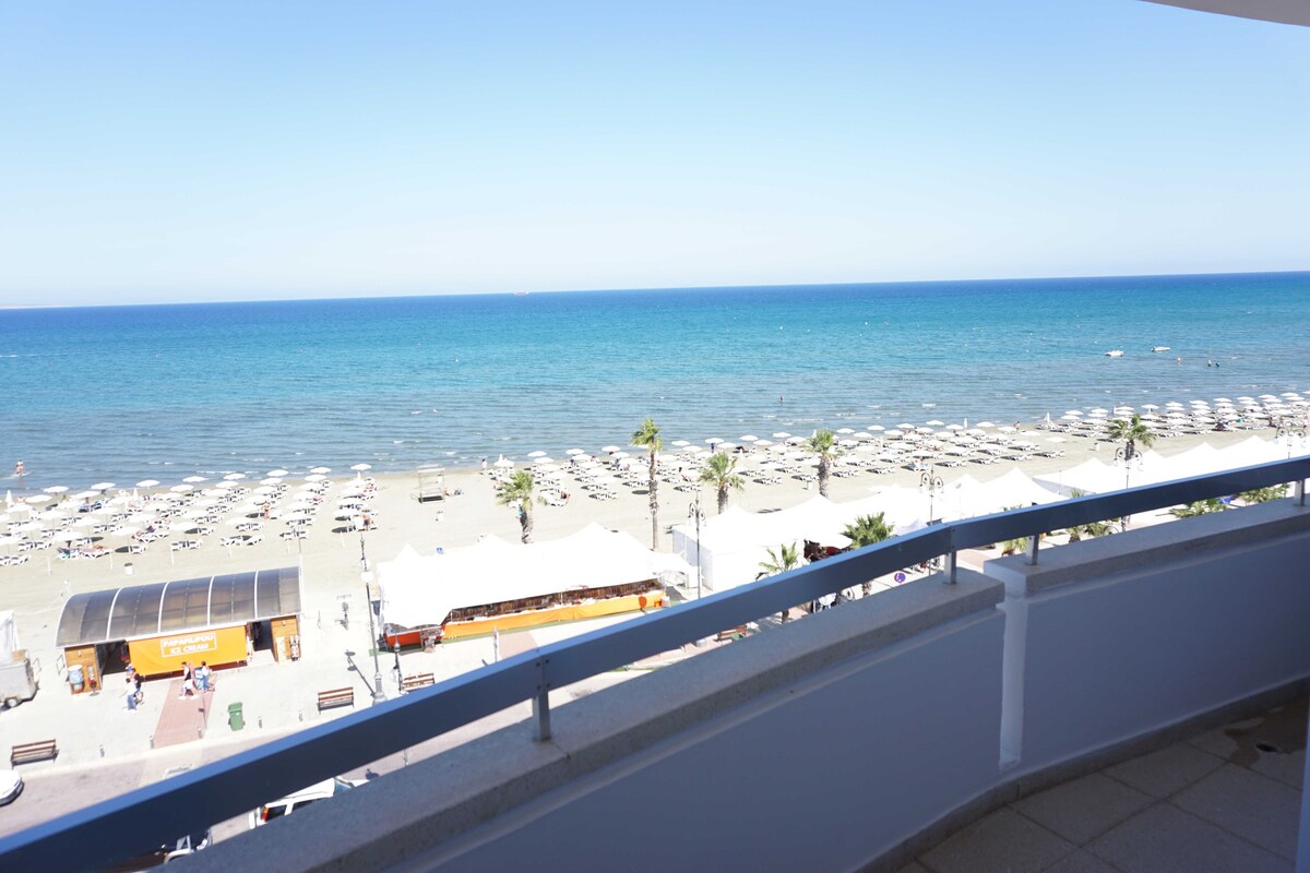 Quattro Sea View Beachfront Ap.53