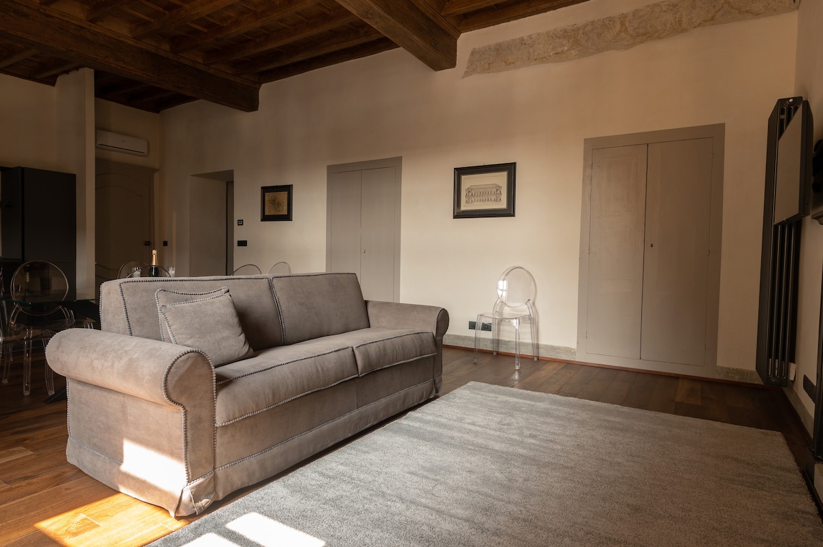 Repubblica1bis, luxury historical apartment