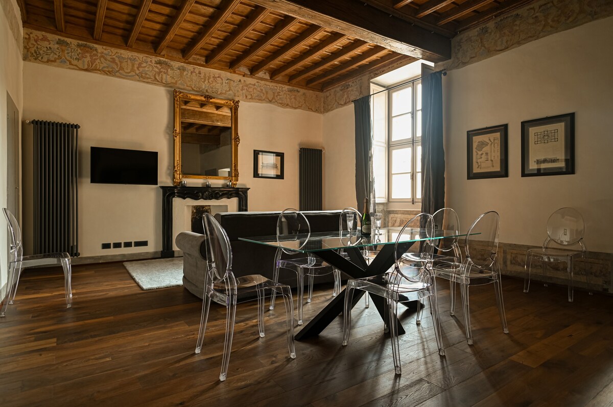 Repubblica1bis, luxury historical apartment