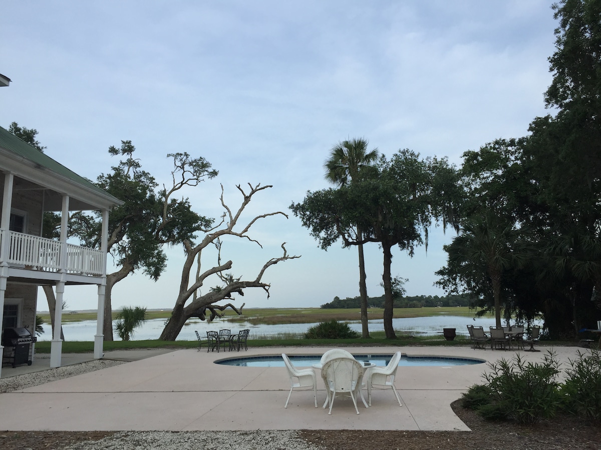 Spalding Room Near Sapelo Island