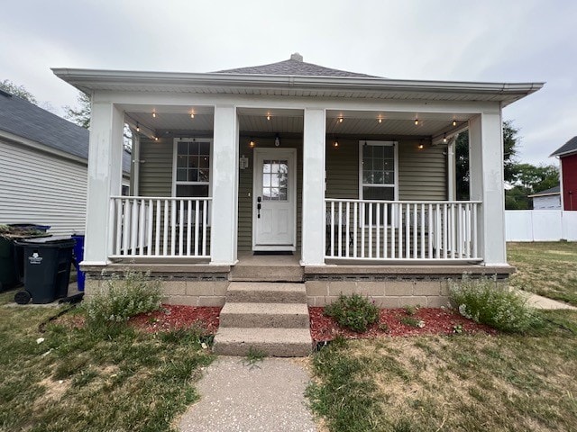 JoJo's Bungalow - 1900s Home