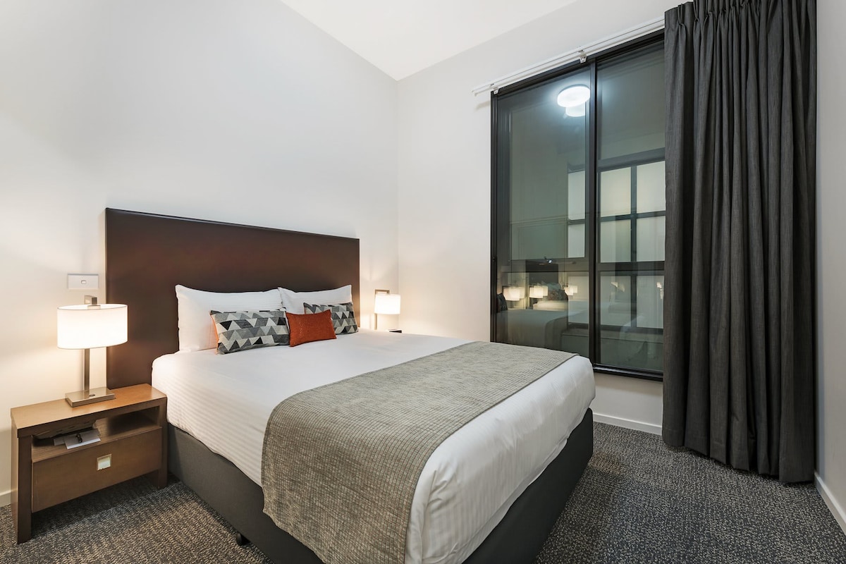 Melbourne CBD Central Hotel 2BD Executive Apt