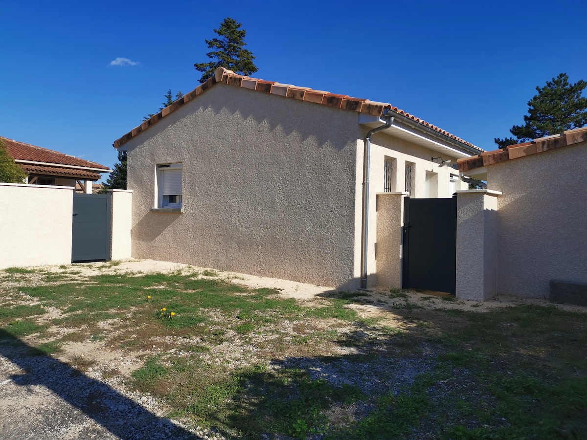 Home "La Petite Magnanerie"