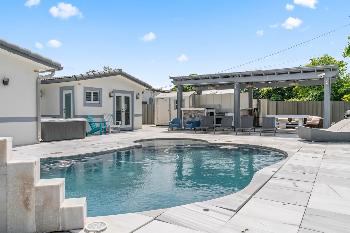 Amazing Miami House w/Hot Pool-spa & pool table