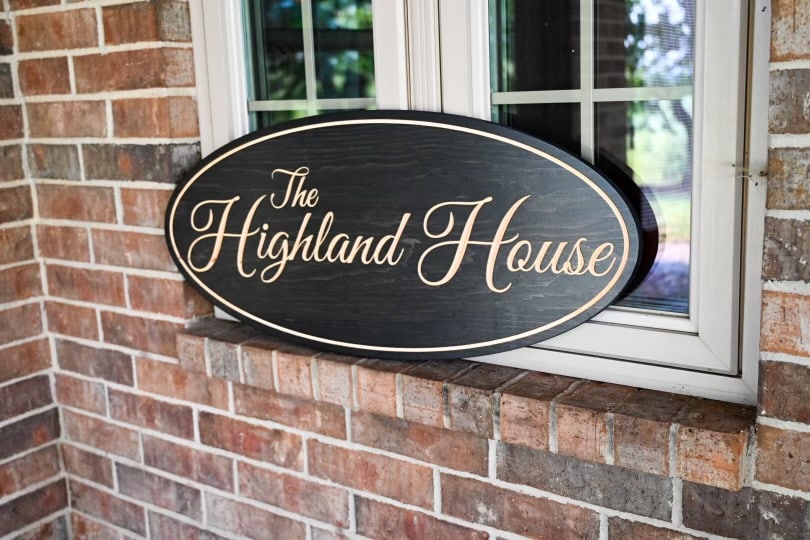 The Highland House- near Hamilton Quilt Town USA