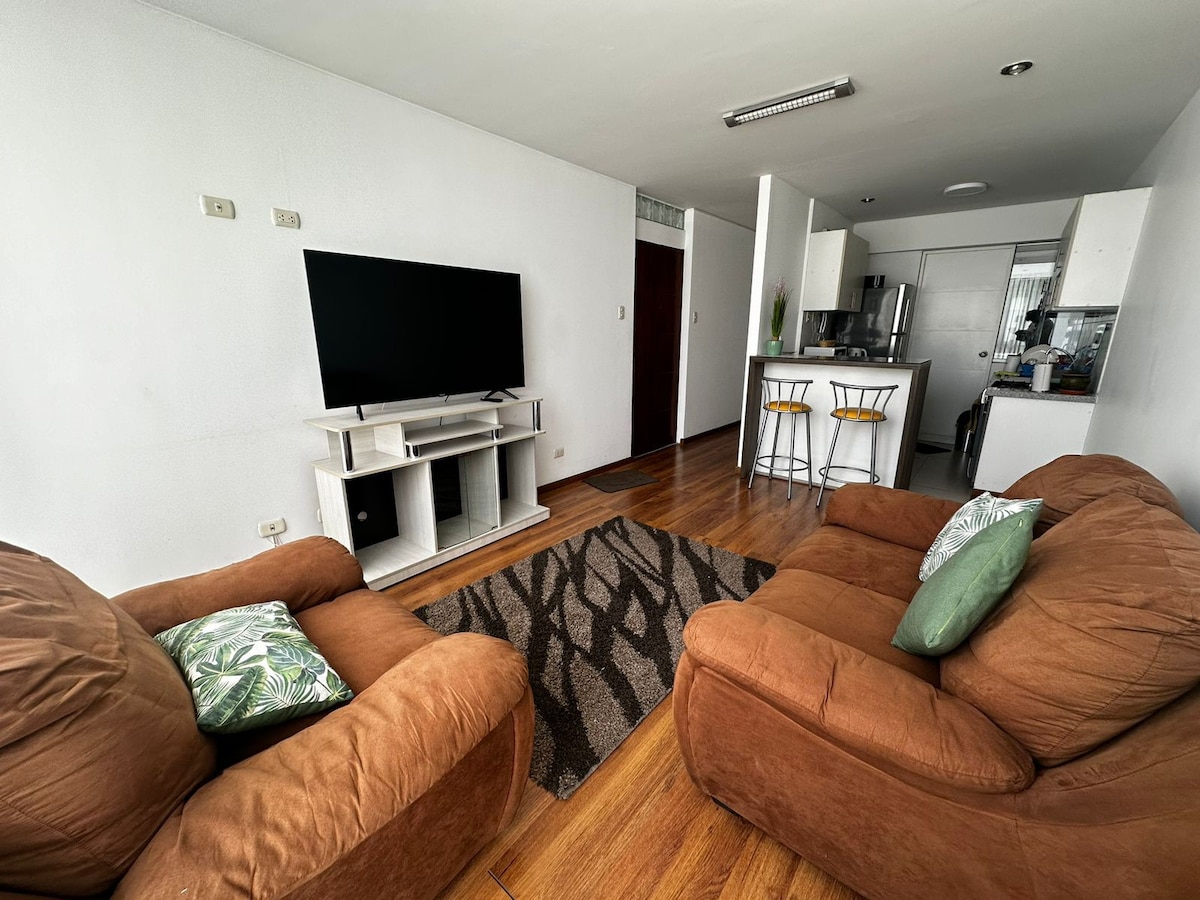 Contemporary 2-bedroom apartment close city center