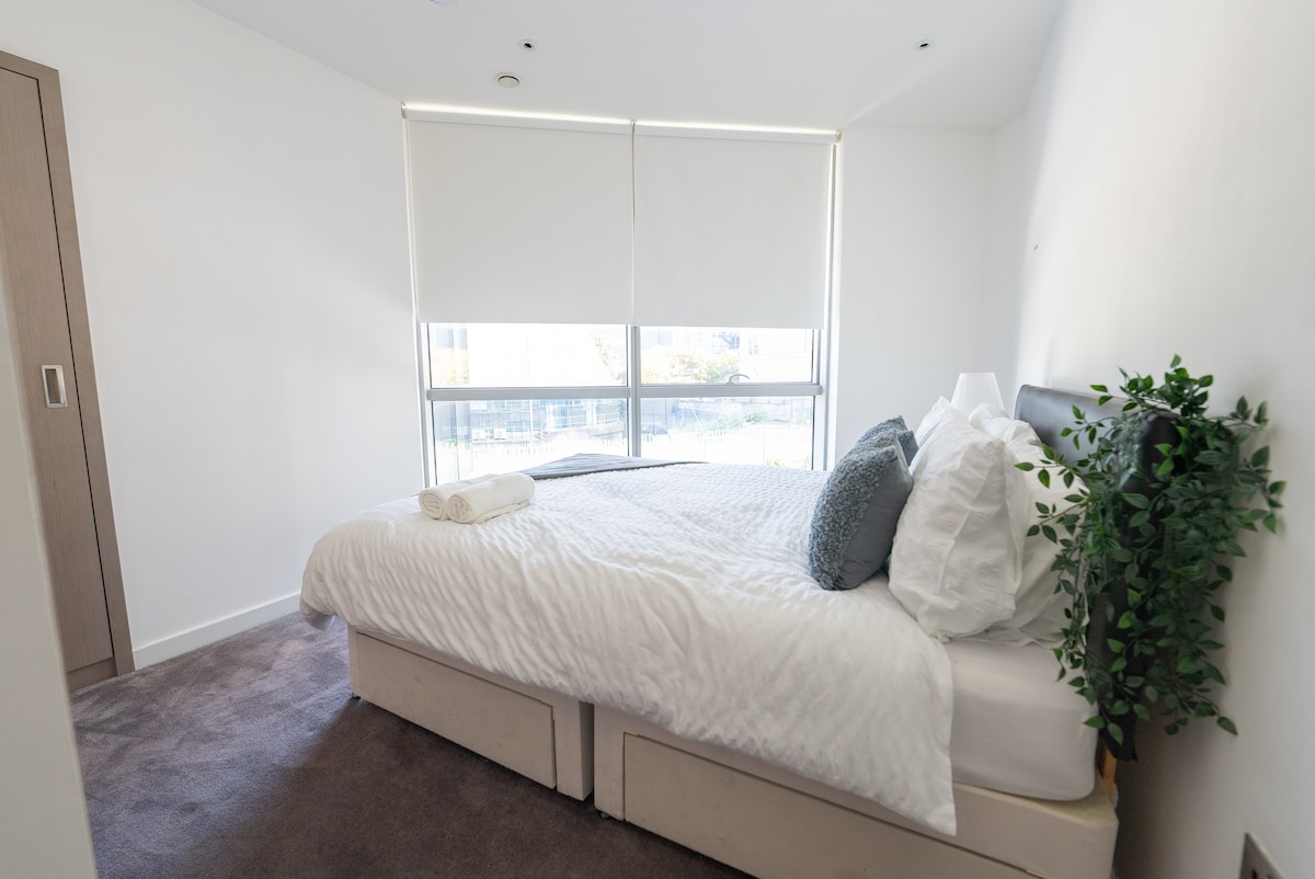 Cosy 2BR Apartment, Canary Wharf