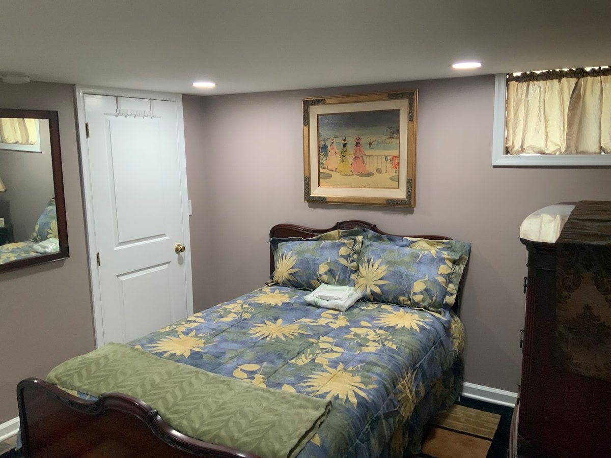 Cozy 3 bed near PHL Airport/Free Parking w/Patio