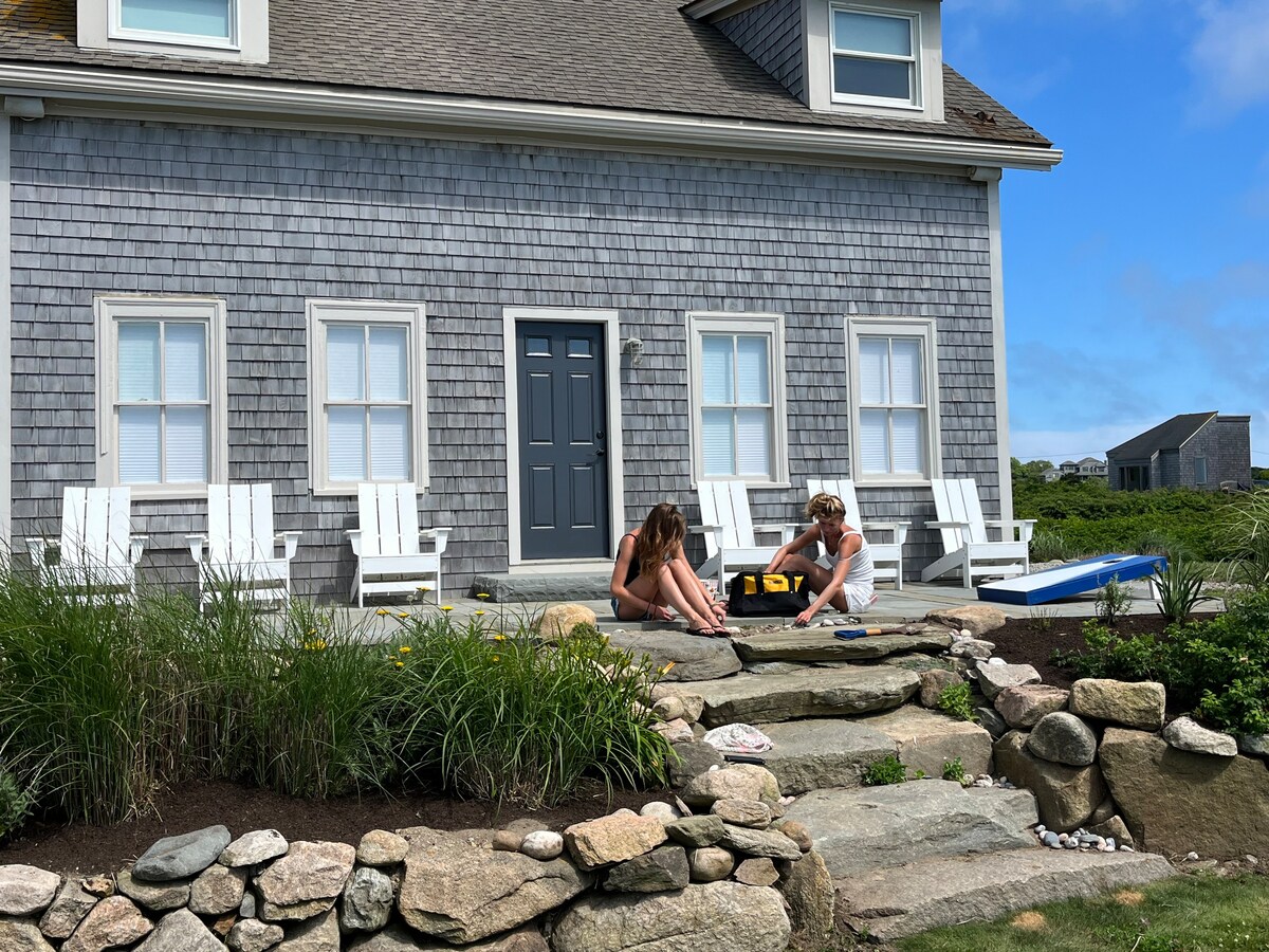 Block Island Oceanfront Cottage