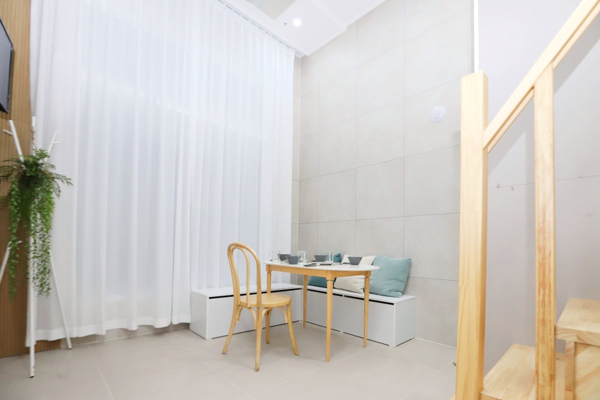 [영등포] 5 mins from Metro_Cozy LOFT_for 4PPL