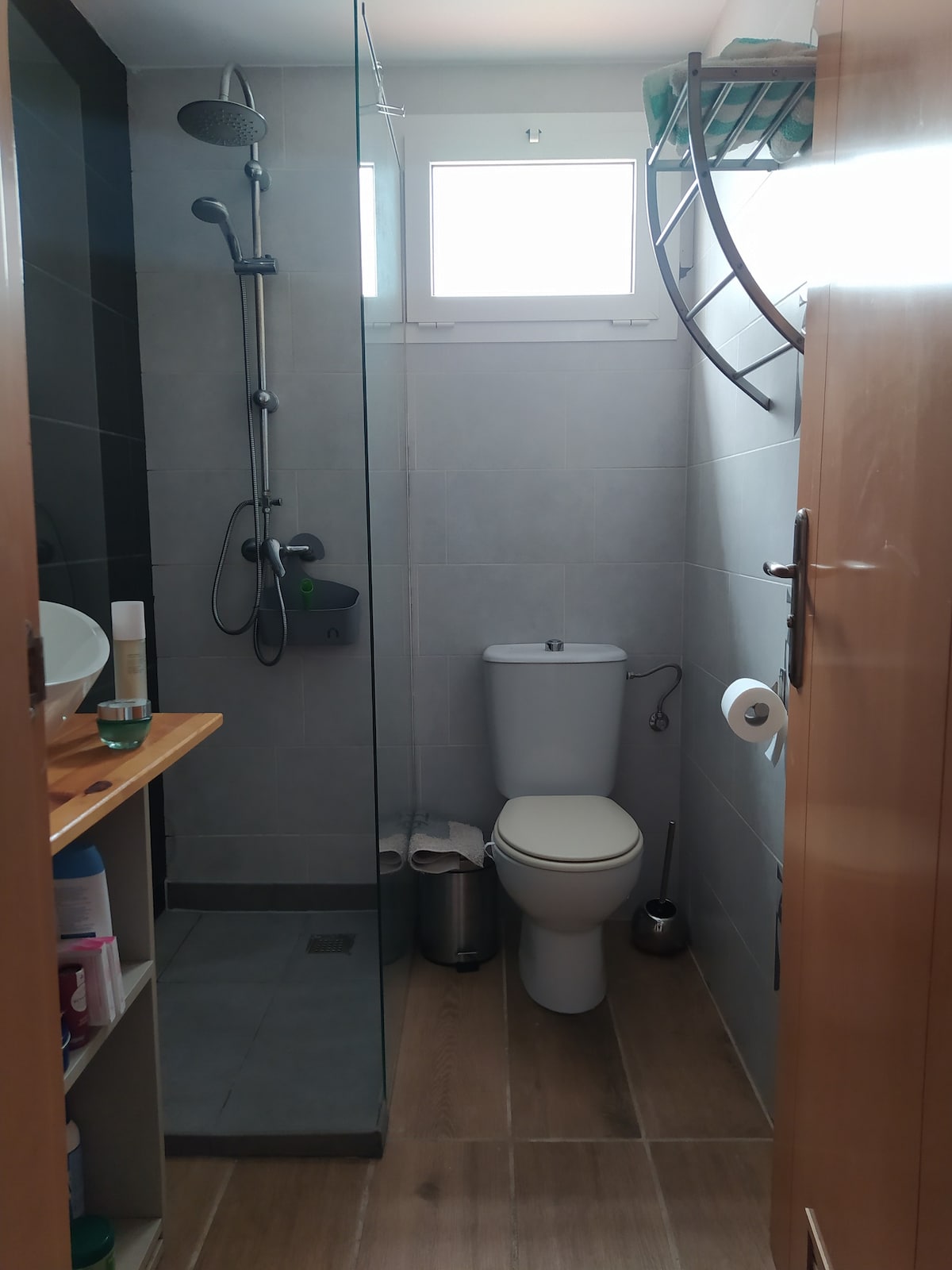 Quiet room with own bathroom in Las Palmas