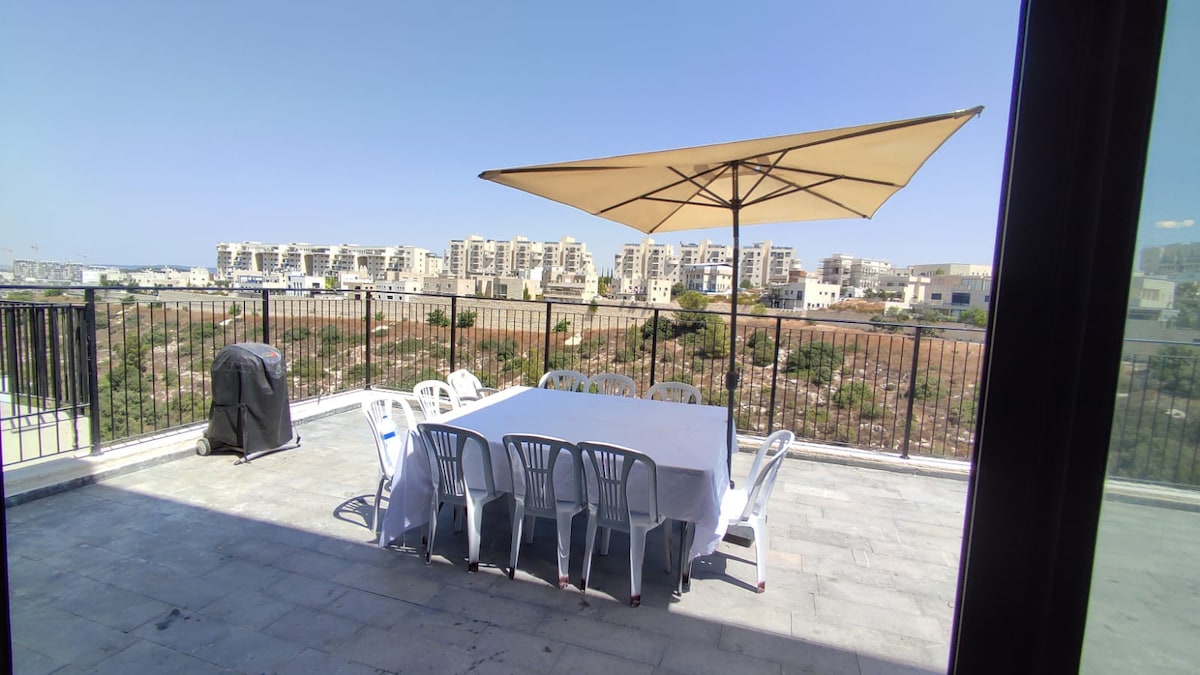 Luxury Villa in Beit Shemesh with fantastic view