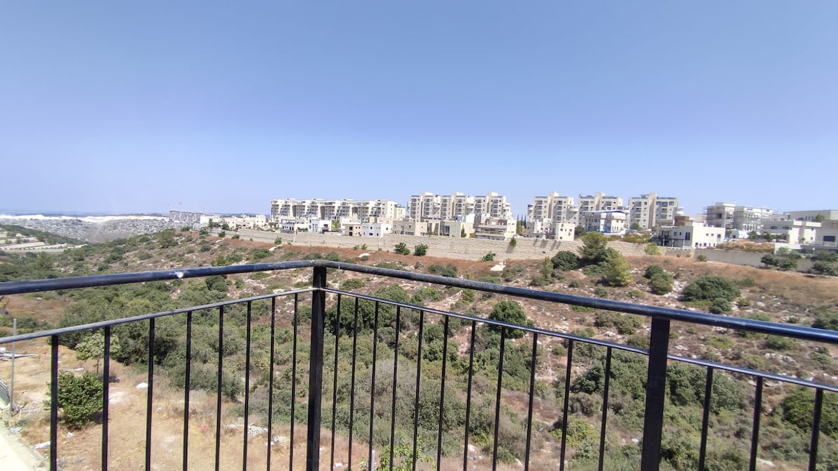 Luxury Villa in Beit Shemesh with fantastic view
