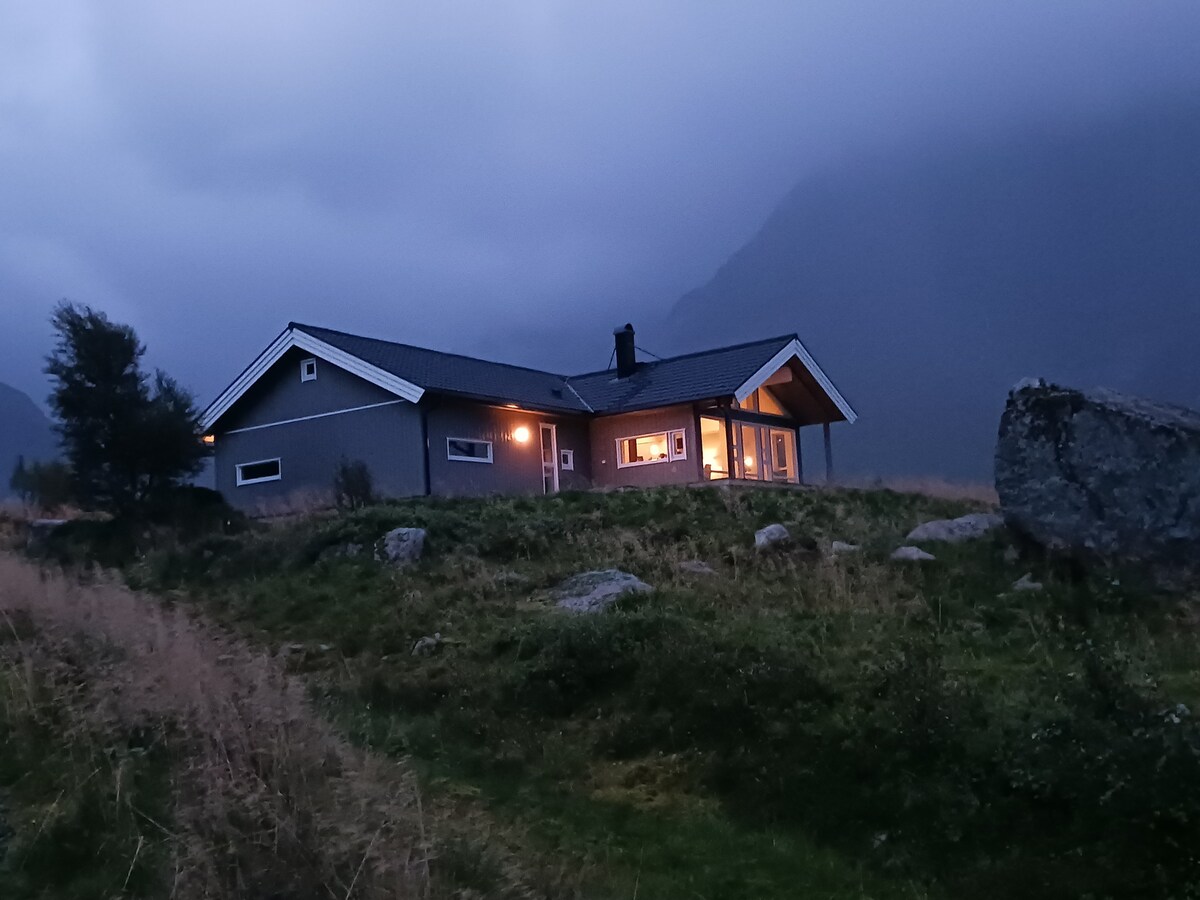 Moderne hus i Lofoten
