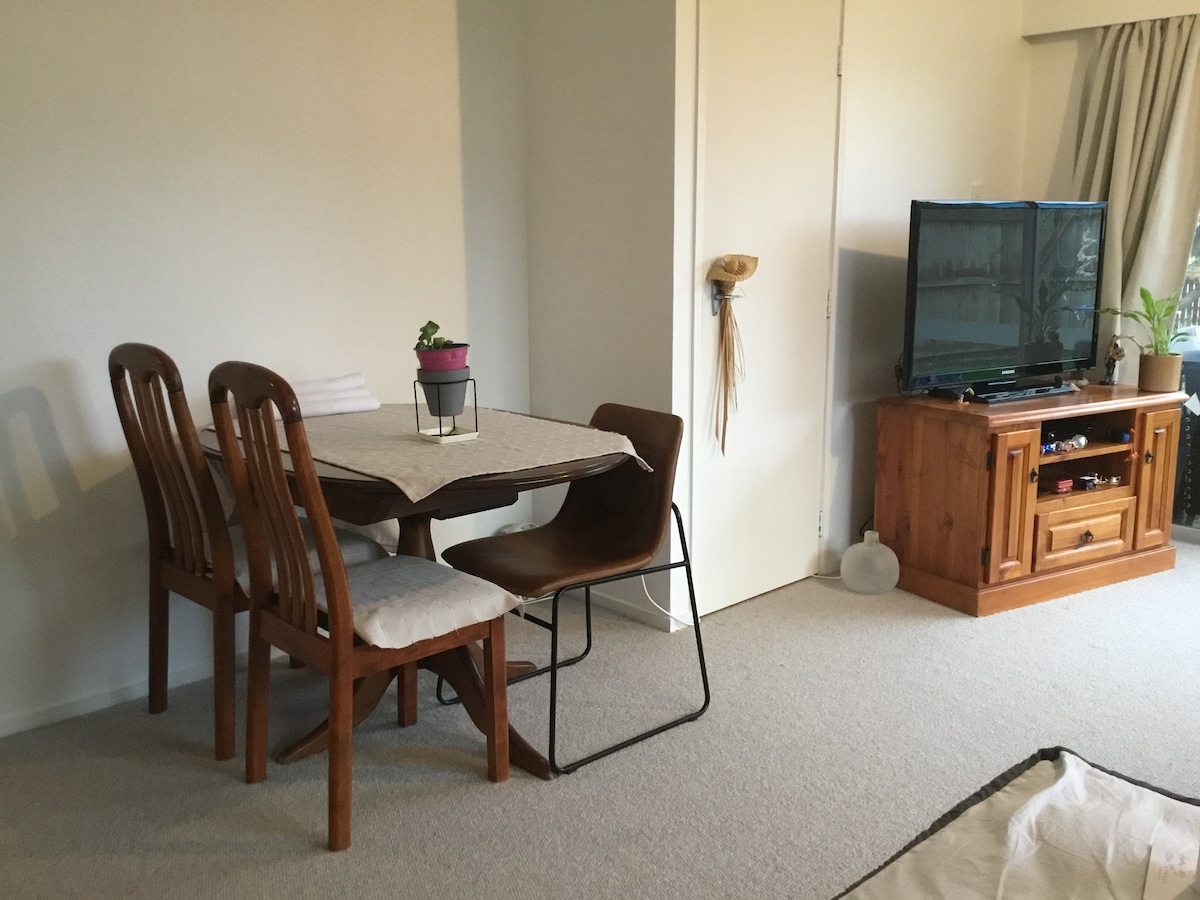 Fitzroy unit (cosy 1 bed home)