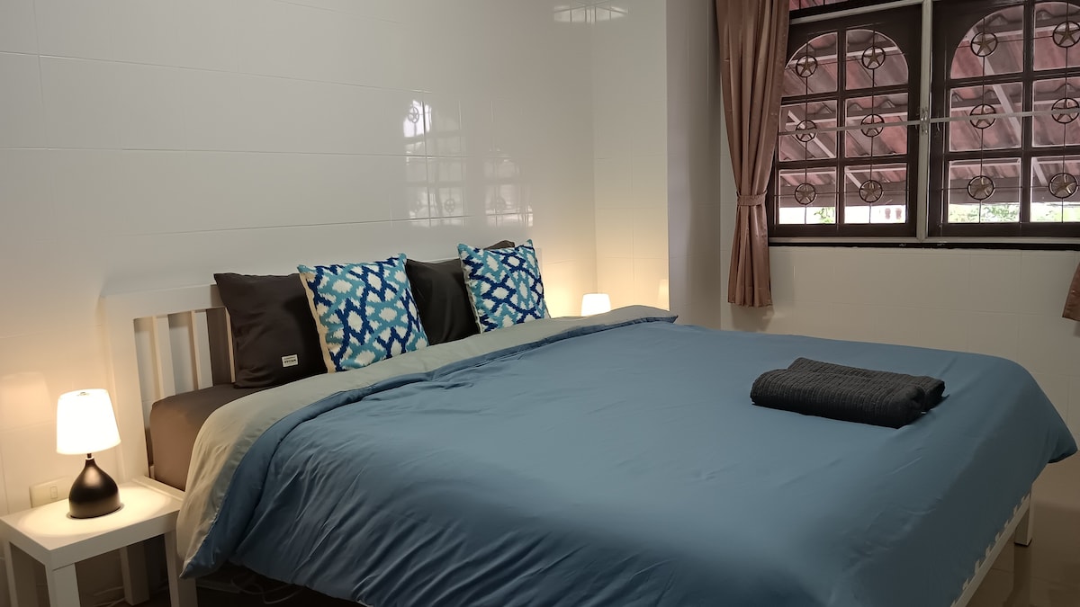 A 3 Bedrooms House in the Heart of Phuket Island