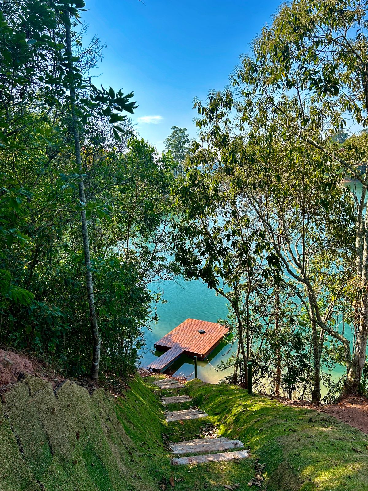 Pé n'água + vista da Represa - Jacareí