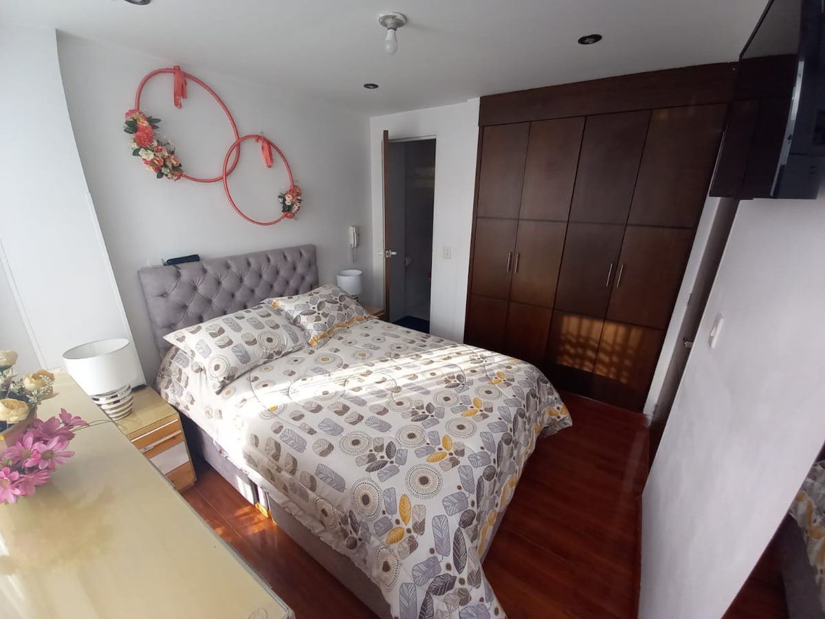 Apartamento central, cómodo, amplio y cálido