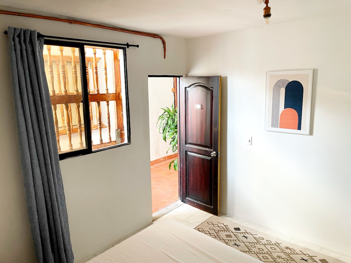 Double room in charming hostel in Getsemani!