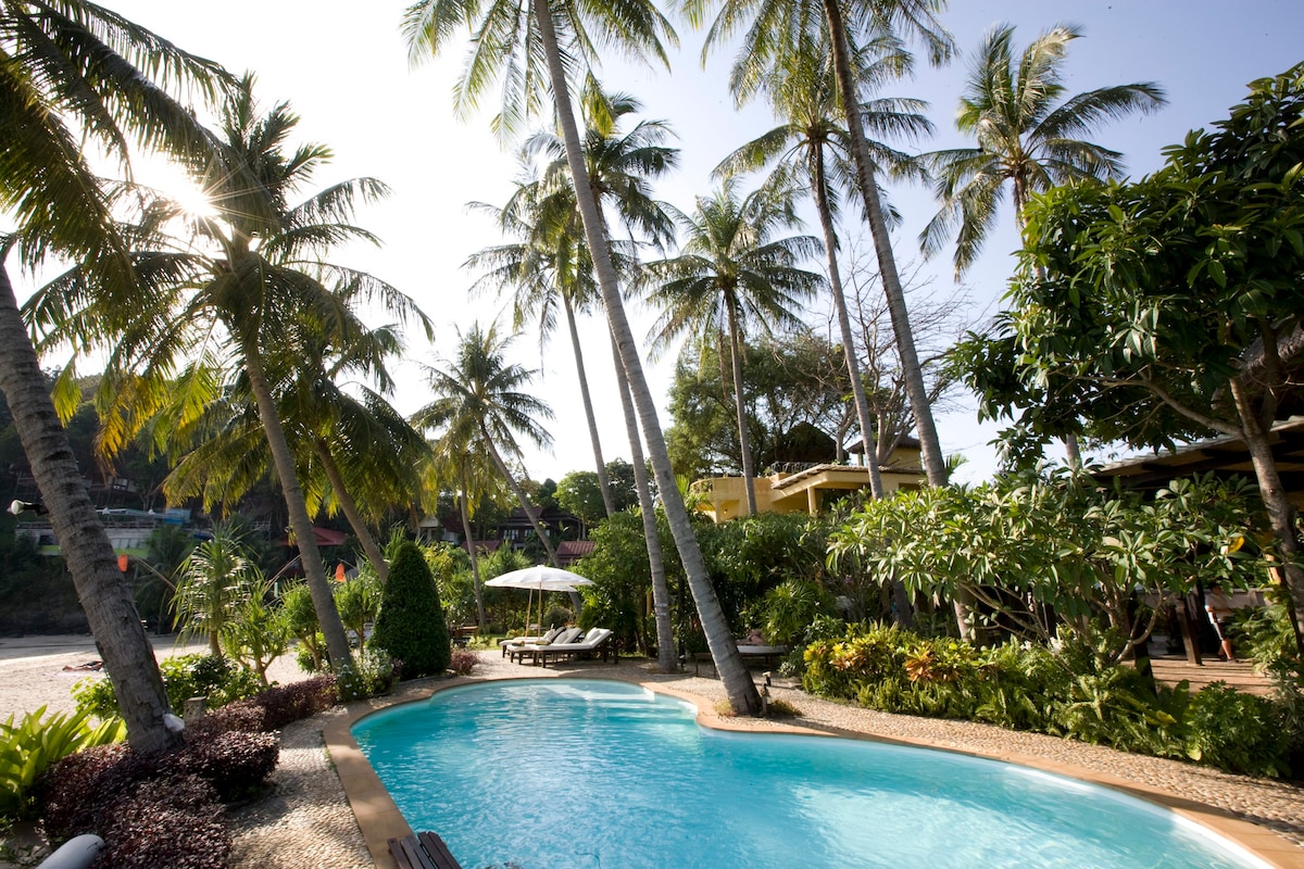 VacationVillage Phra Nang Lanta-Beach Front Suite