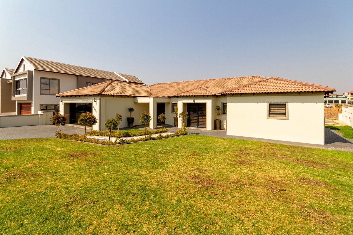 # AlimamaSpaces ： Sipho 's BV House