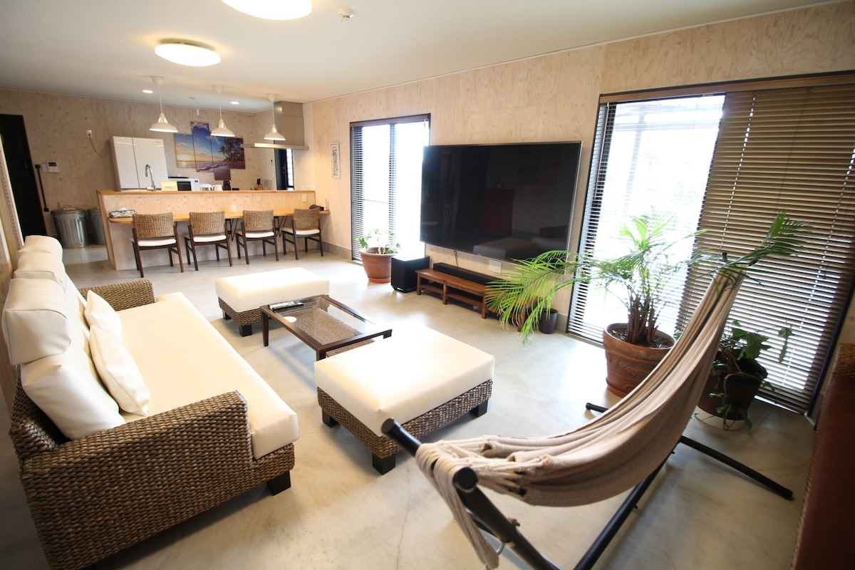 Villa Resa 是一所坐落在宫古岛的私人旅馆，设有游泳池和烧烤设施
