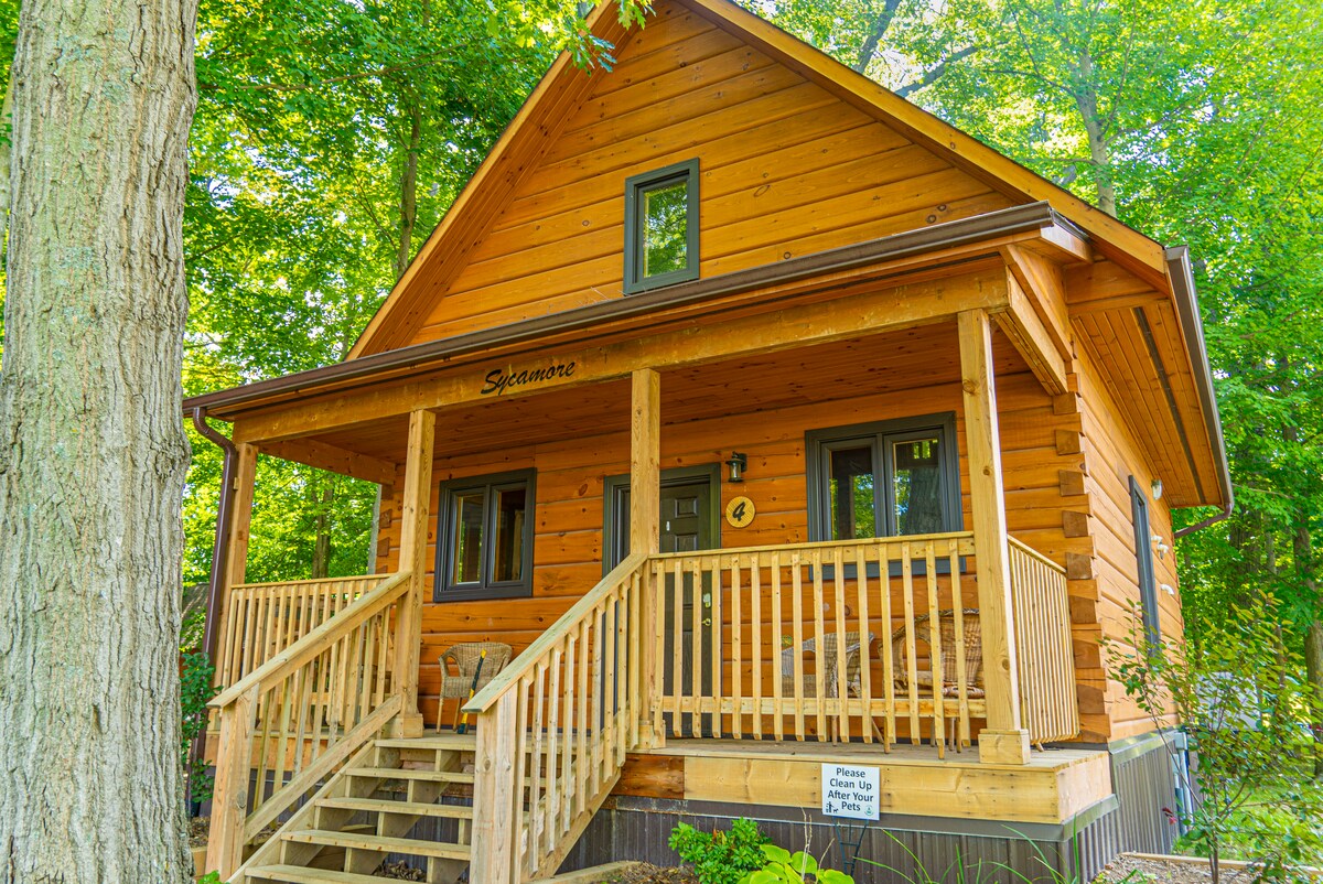 Large Cabin on the Grand River