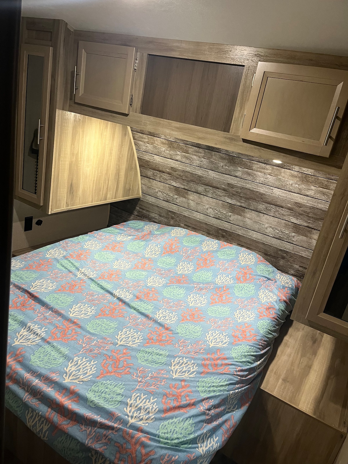 Shannon’s Catalina Legacy camper