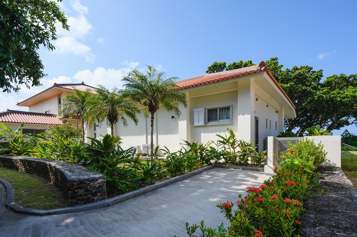 Ocean Front Villa Ishigakijima Ⅱ