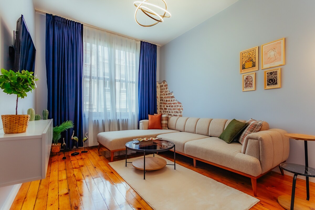 NewComfyStylish 2+1 Apartment Near to Istiklal st.