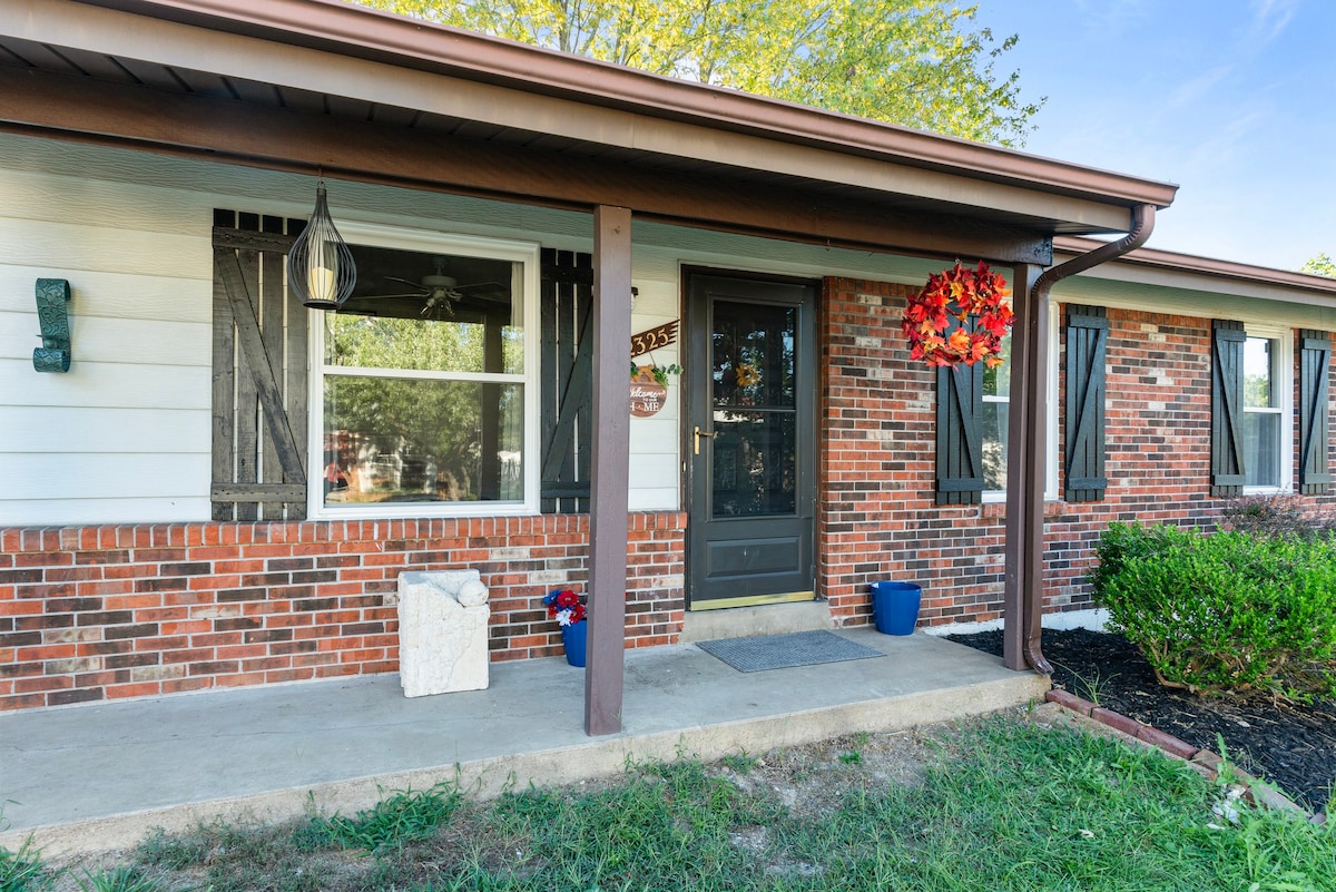 Cute Ranch - 1800 sft living space