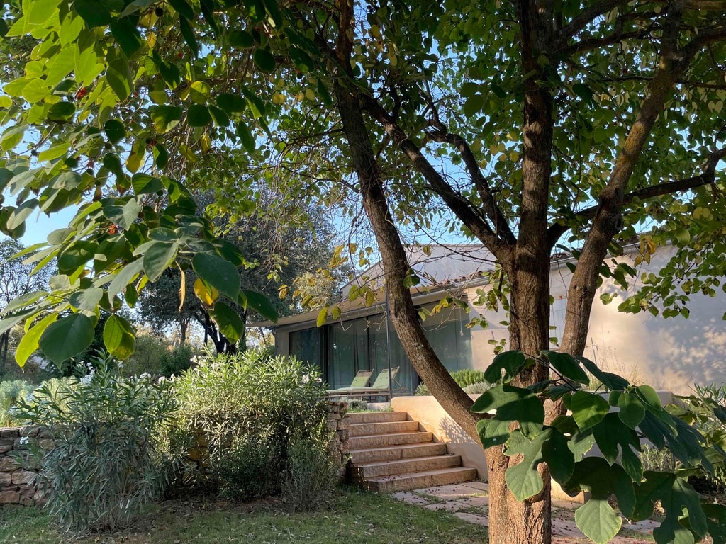 Idyllic Riverside Provencal Farmhouse