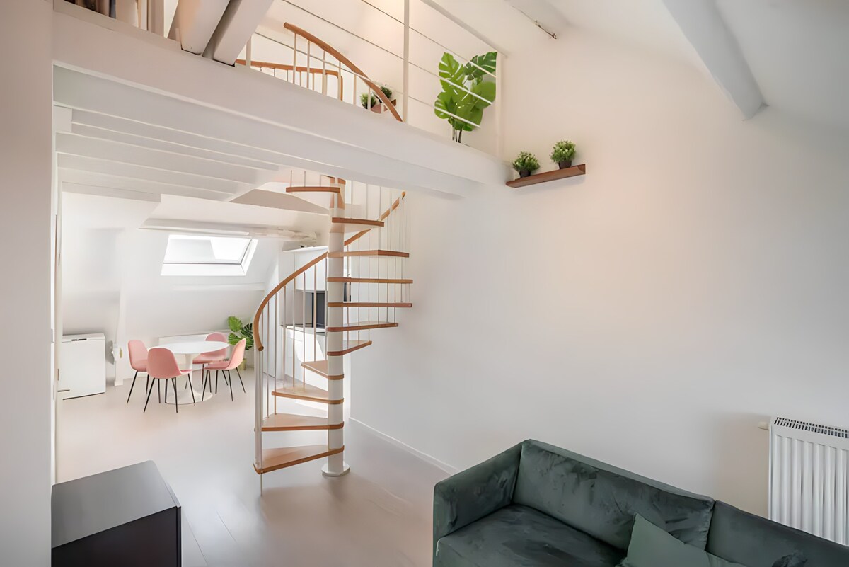 Adorable 1-BR Apart on Fashion Street in Antwerp