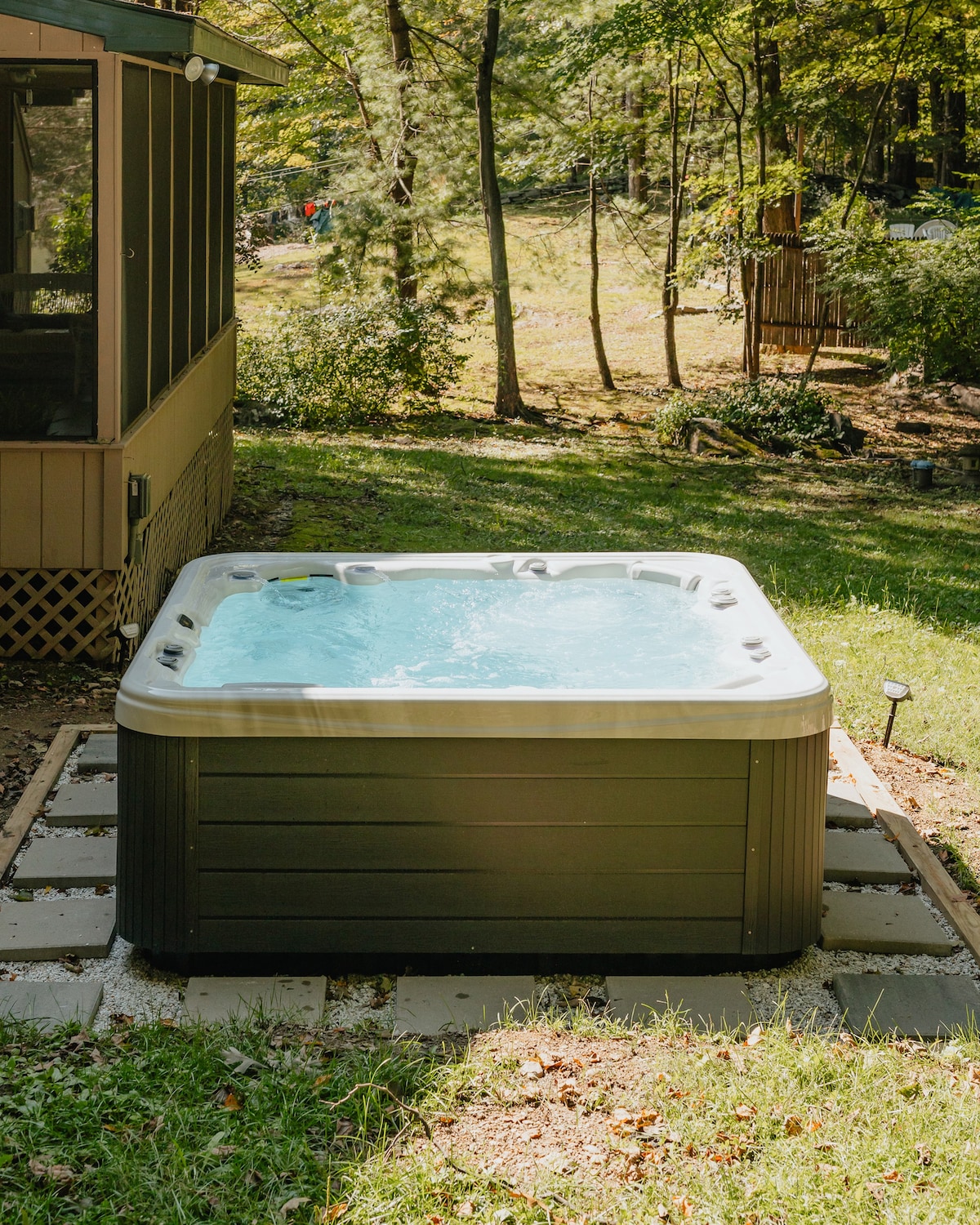Wooded Rhinebeck-Beacon area Escape w/Outdoor Spa