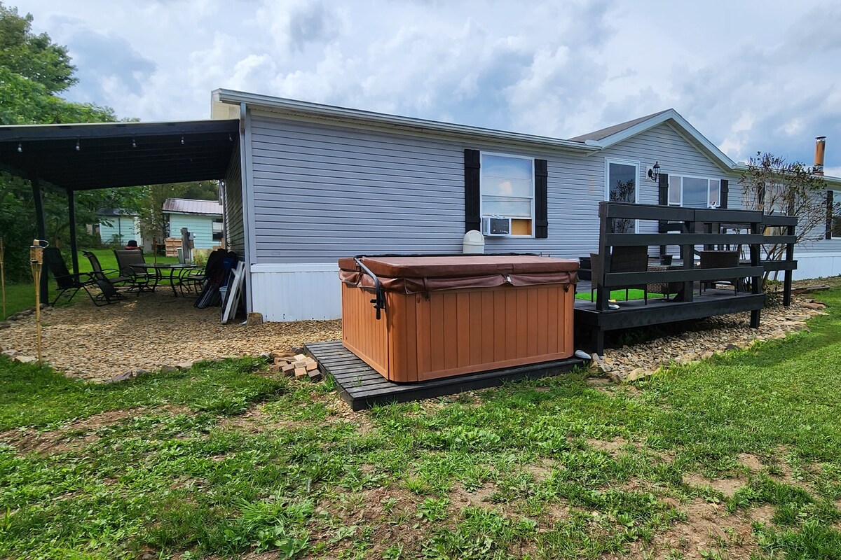 Long View Lodge - Hot Tub