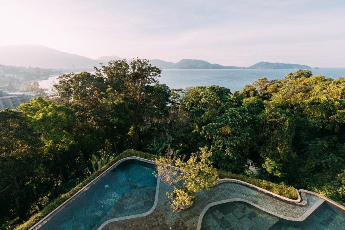 普吉岛卡利姆湾（ Kalim Bay Phuket ）豪华泳池景观和早餐